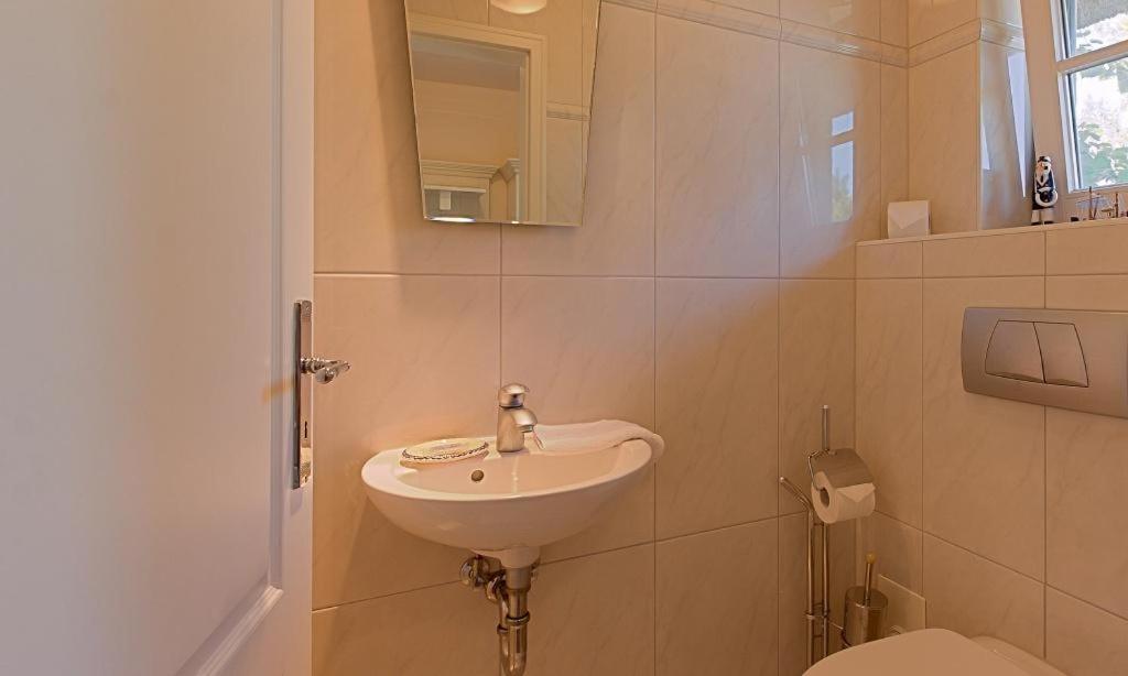 Droemhus Villa Ahrenshoop Ngoại thất bức ảnh